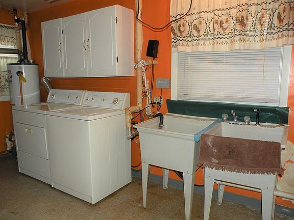 5th image of 10109 Belden Ave