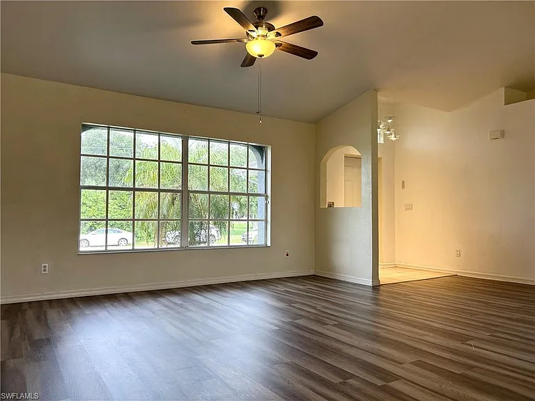 6143 Hendley Ct — Photo 5