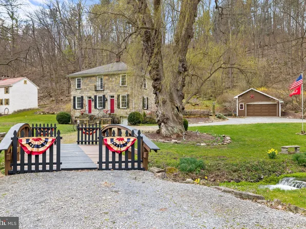 494 Etna Furnace Rd, Williamsburg, PA 16693