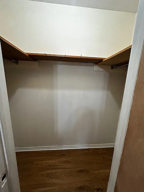 2 bed, 927 sqft, $1,200 — Photo 2