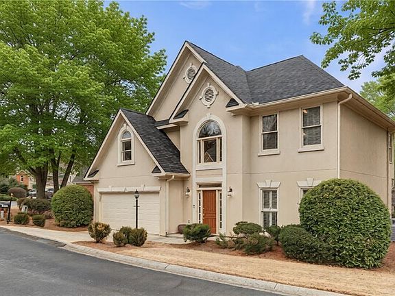 3rd image of 5456 Brooke Ridge Dr