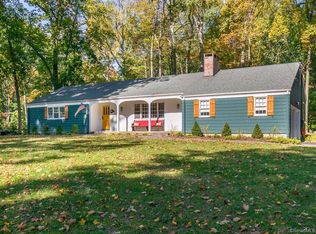 311 Hotchkiss Rd, Orange, CT 06477