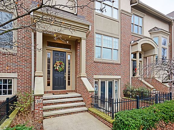 2nd image of 32 Astor Pl