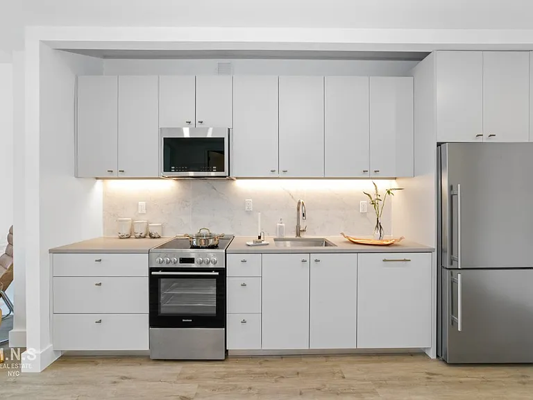 550 Prospect Pl #304 — Photo 7