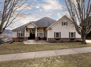 1874 Wood Run Pl, Onalaska, WI 54650