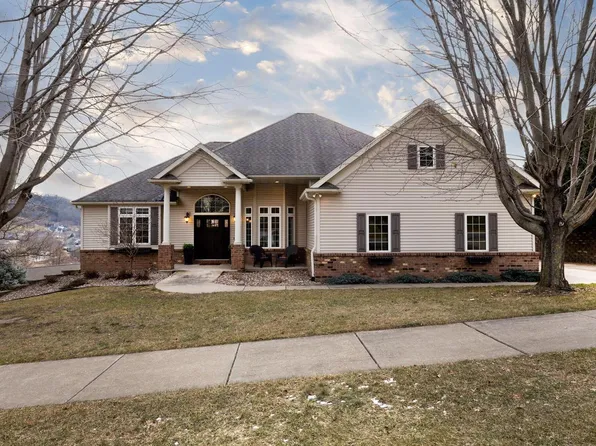 1874 Wood Run PLACE, Onalaska, WI 54650