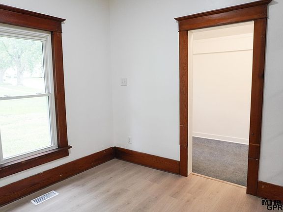 5th image of 738 7th St