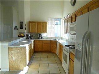 4th image of 605 Phil Hansen Dr