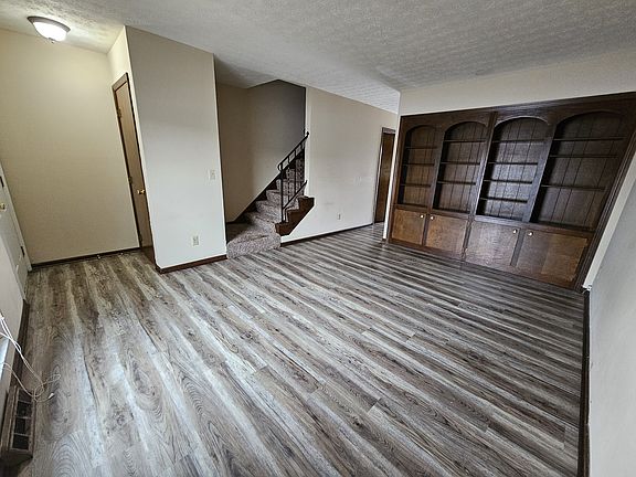 4th image of 1518 Bradshire Dr #1504