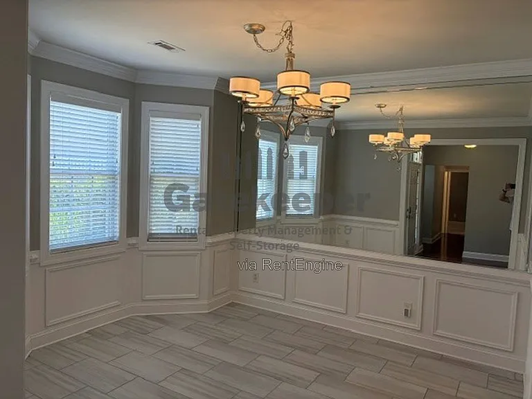 208 Lenox Dr — Photo 17