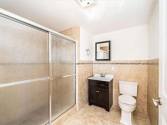 4th image of 809-815 22nd St #1301A