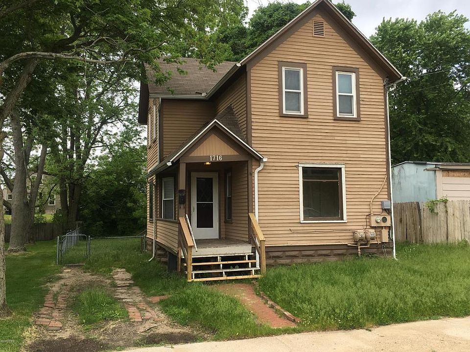 2nd image of 1716 S Rose St