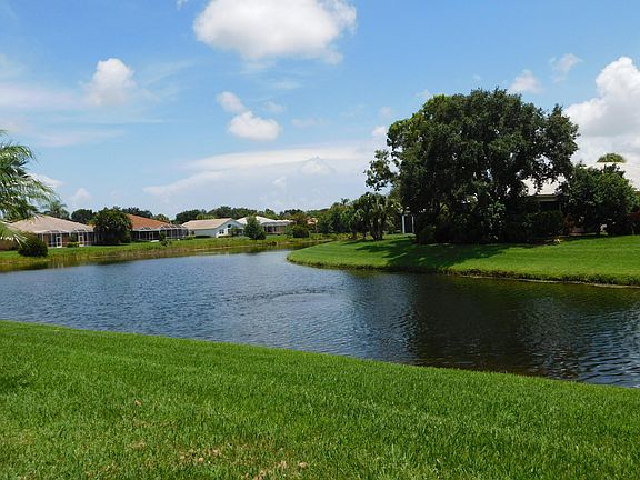 2nd image of 5708 Emerald Cay Ter