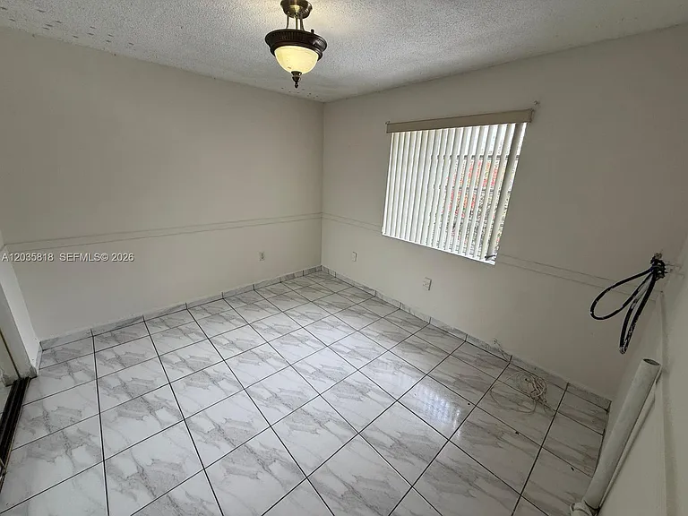 1285 W 26th Pl #204 — Photo 4