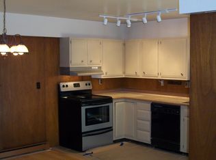 210 Chateau Ln, Butler, PA 16001