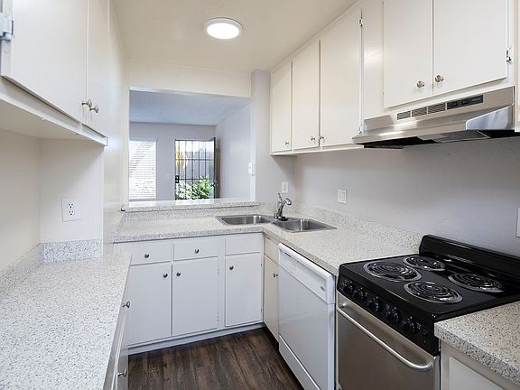 5th image of 432 Dominguez Way APT 13