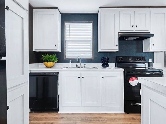 2nd image of 4740 Fuqua St #26