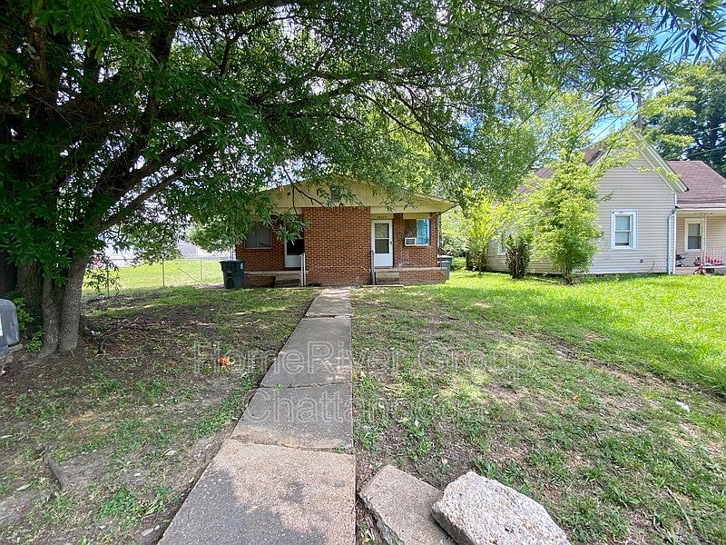 1st image of 2802 Curtis St #A