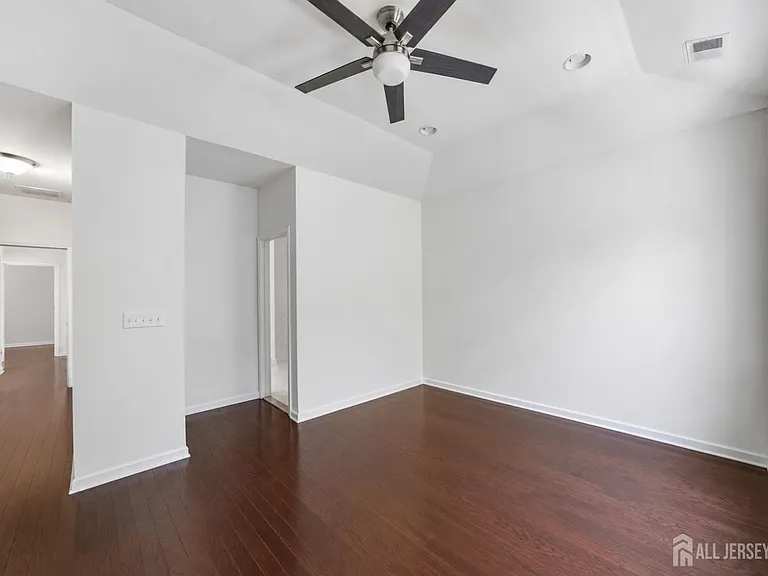 133 Savoth Ln — Photo 16