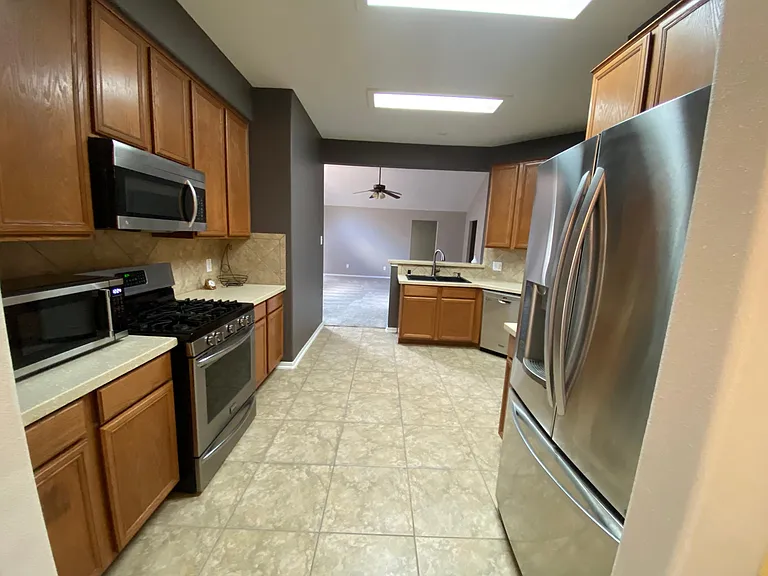 2322 Turnbury Elm Ct — Photo 27