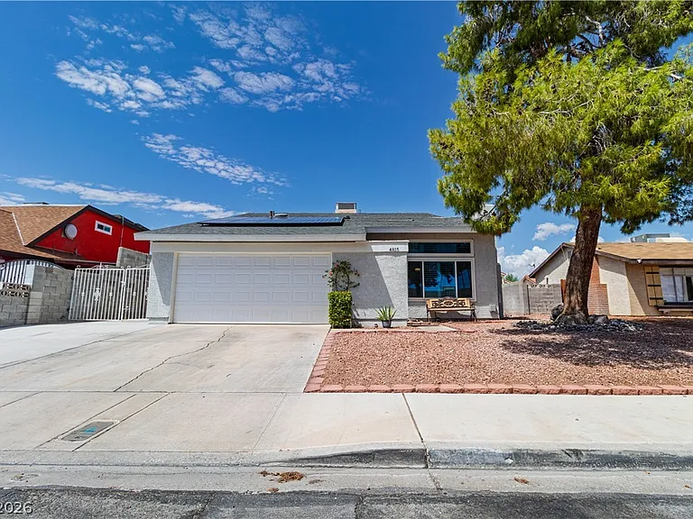 4815 Castle Rock Ct — Photo 2