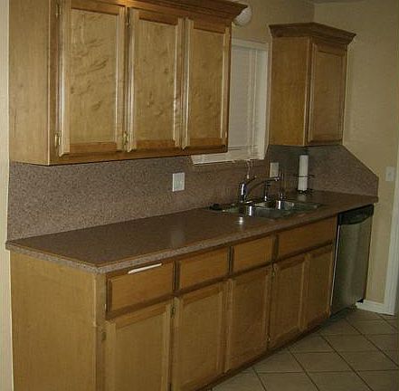 4th image of 516 N Cypress Dr