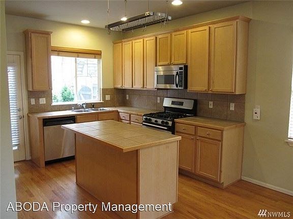 4th image of 10793 221st Ln NE #23