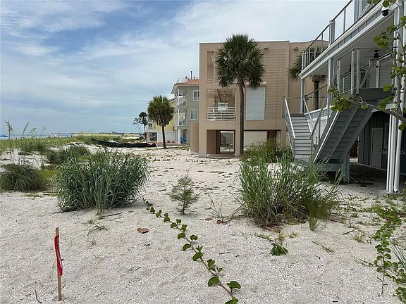 3rd image of 8640 W Gulf Blvd