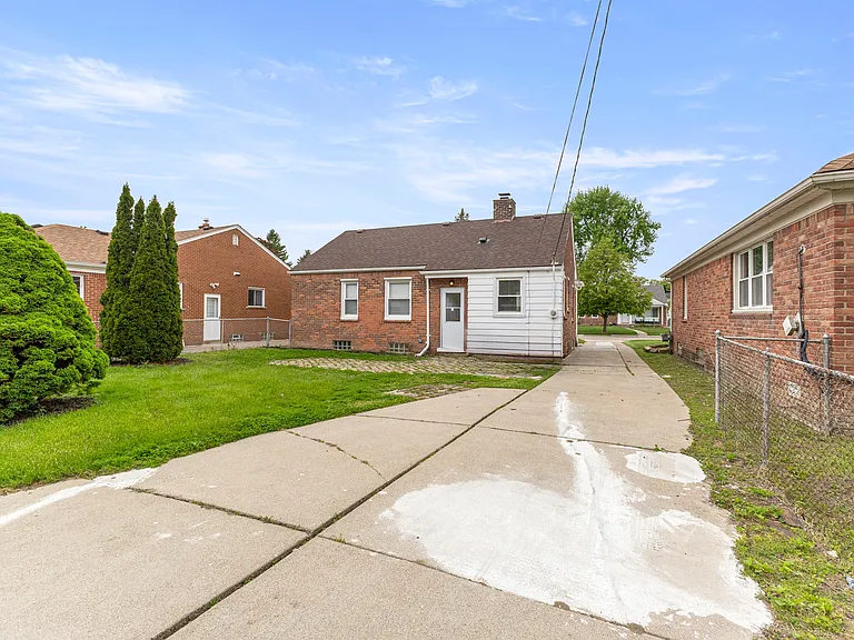 1405 Venice St — Photo 34