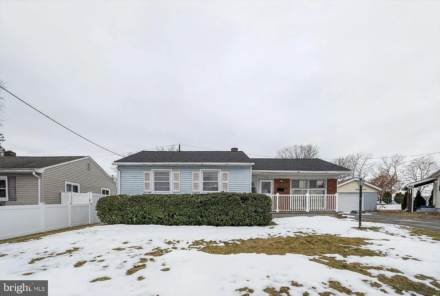 1569 Fleming St photo 1