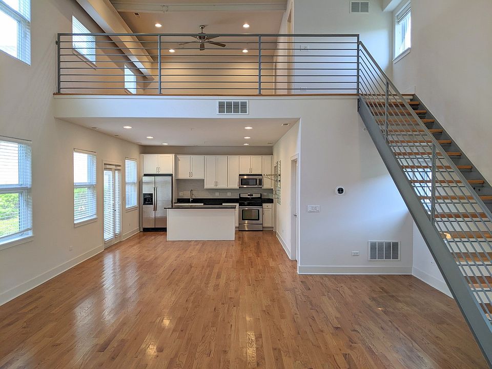 1st image of 2100 Greenwood St #114