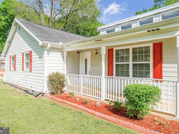 3732 Charlotte Dr, Rex, GA 30273