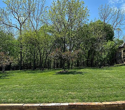 2nd image of 1702 NE Chapel Hill Dr