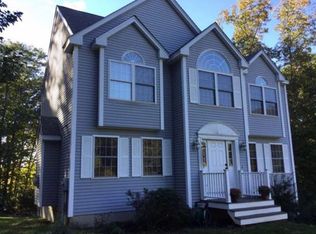 17 Walnut Farm Rd, Newton, NH 03858