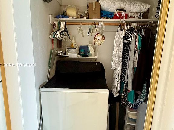 5th image of 11 NE 204th St APT 23