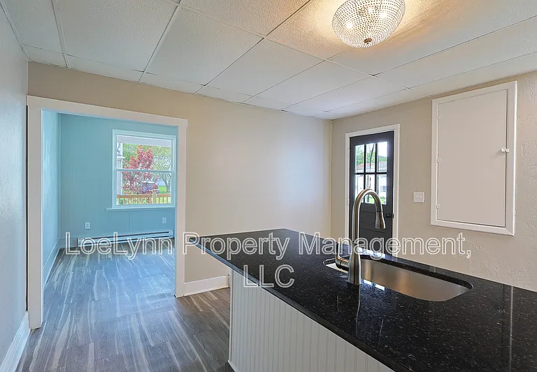 14210 Temple St — Photo 45