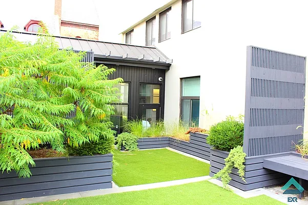 Rented by EXR | media 46