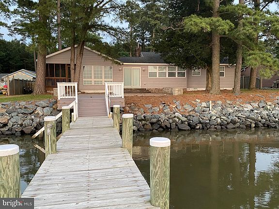3rd image of 4480 Sunset Dr