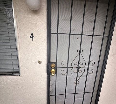 3rd image of 4537 Greenholme Dr APT 4