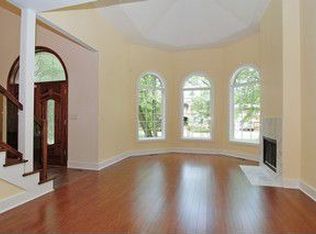 937 E Glenwood Rd, Glenview, IL