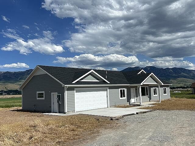 1st image of 3663 S Parkinson Rd