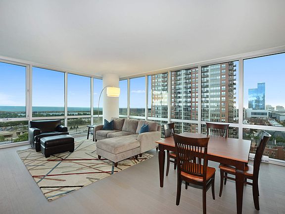 Living Room / Dining Room