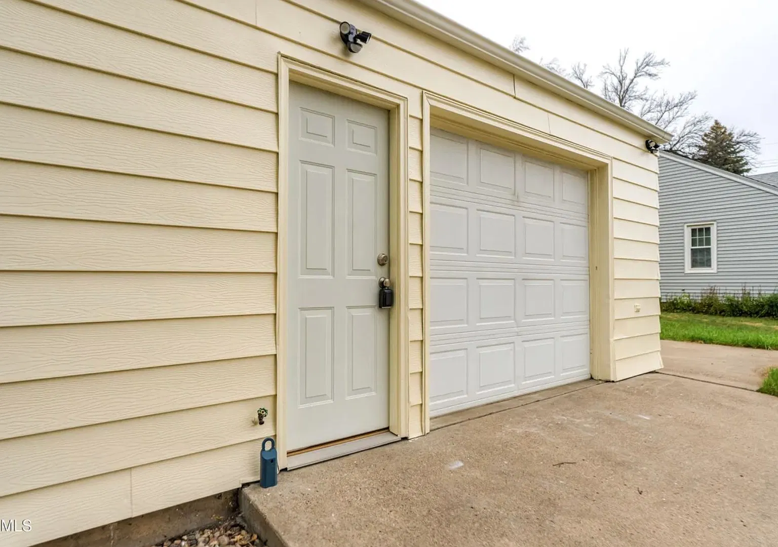 3 Bed 2 bath House — Photo 4