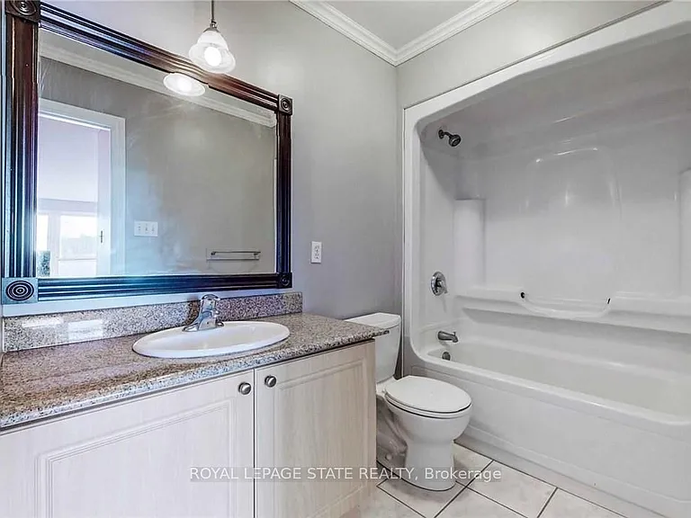 135 James St S #608 — Photo 21