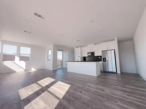 1630 W Cara Dr Photo 1