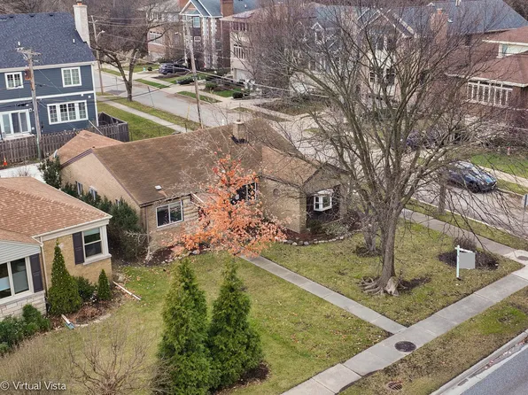 846 N La Grange Rd, La Grange Park, IL 60526