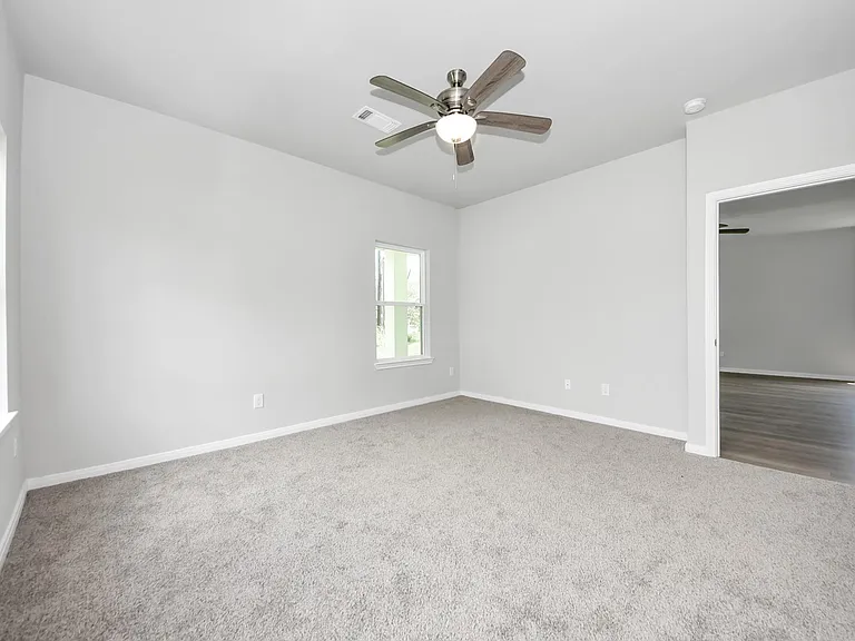 638 Stovall Dr — Photo 23