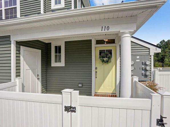 110 Promenade Ln