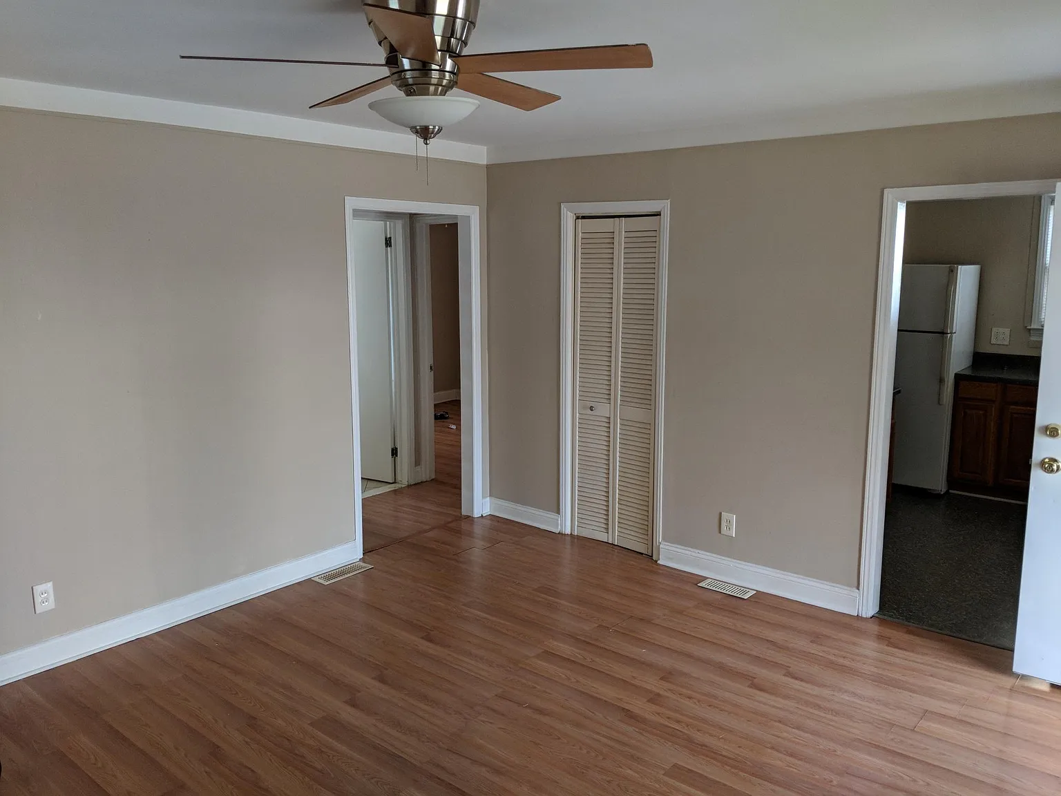 2 bed, 676 sqft, $1,275 — Photo 4