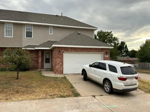871 Rambling Oaks Dr, Norman, OK 73072